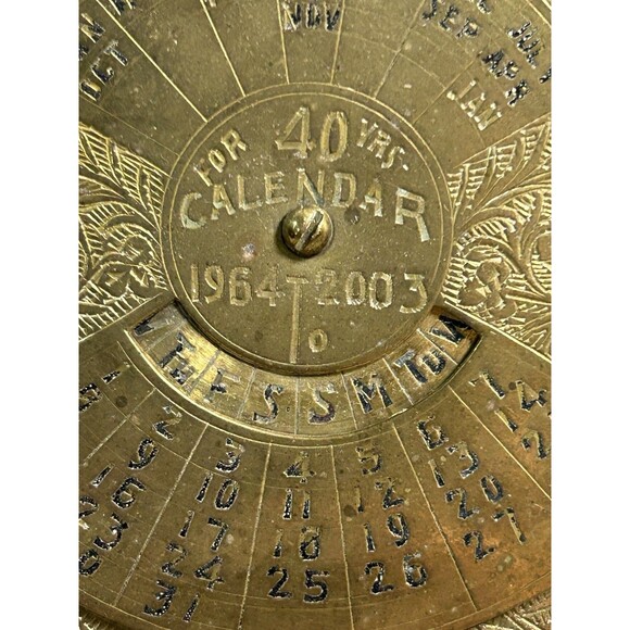 Vintage 40 Years Brass Perpetual Calendar 1964-2003 - Picture 2 of 10